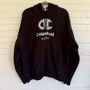 Champion Black Hoodie - Men’s XL